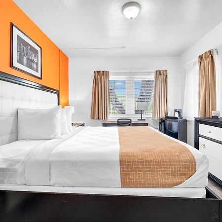 Travelodge By Wyndham Miami Biscayne Bay מראה חיצוני תמונה