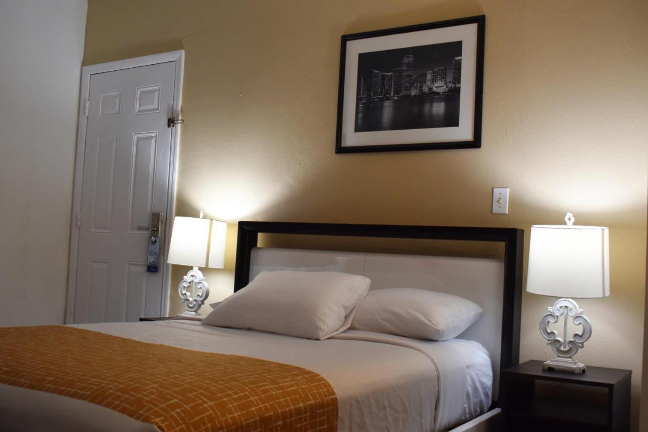 Travelodge By Wyndham Miami Biscayne Bay מראה חיצוני תמונה