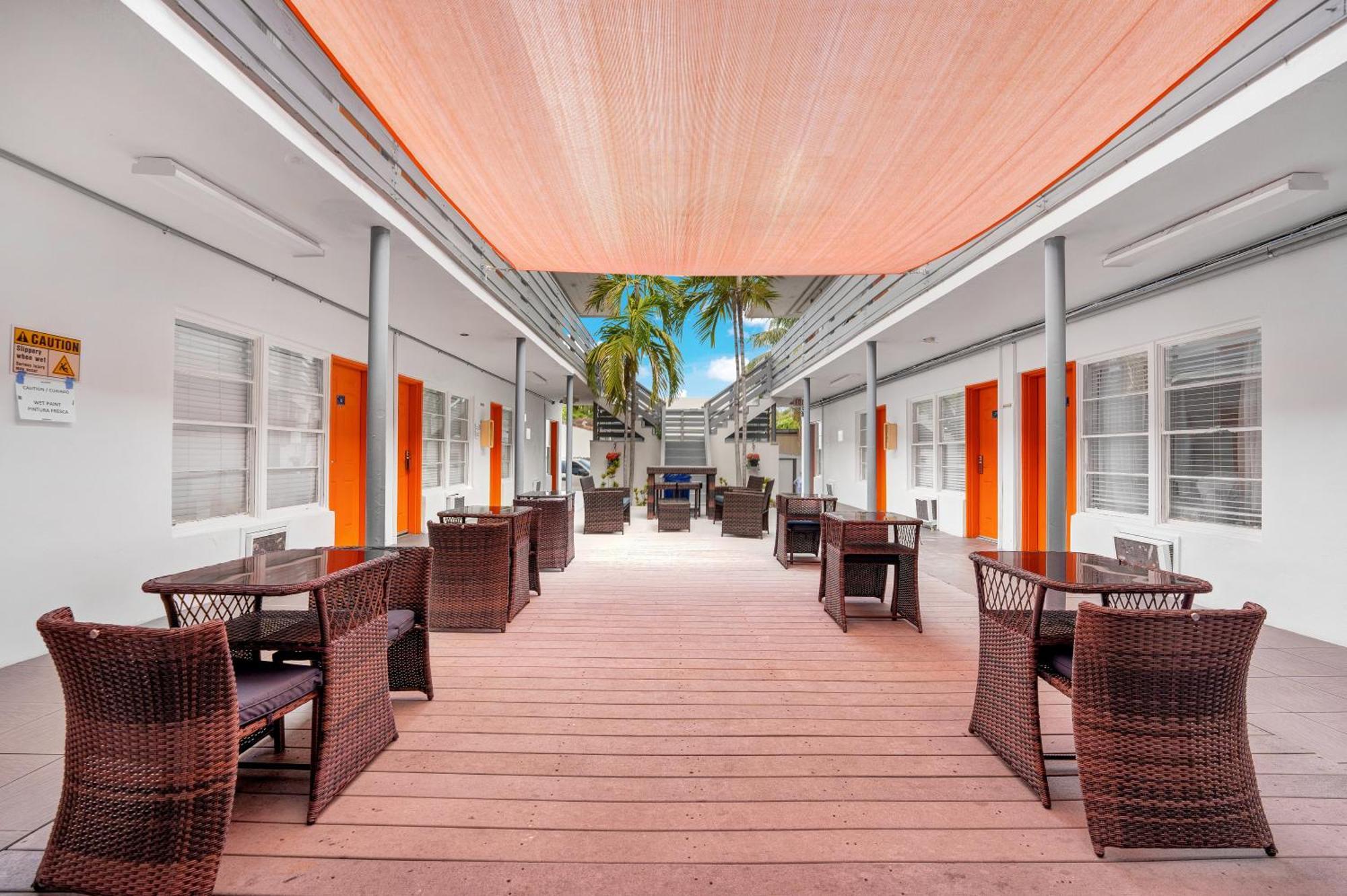 Travelodge By Wyndham Miami Biscayne Bay מראה חיצוני תמונה