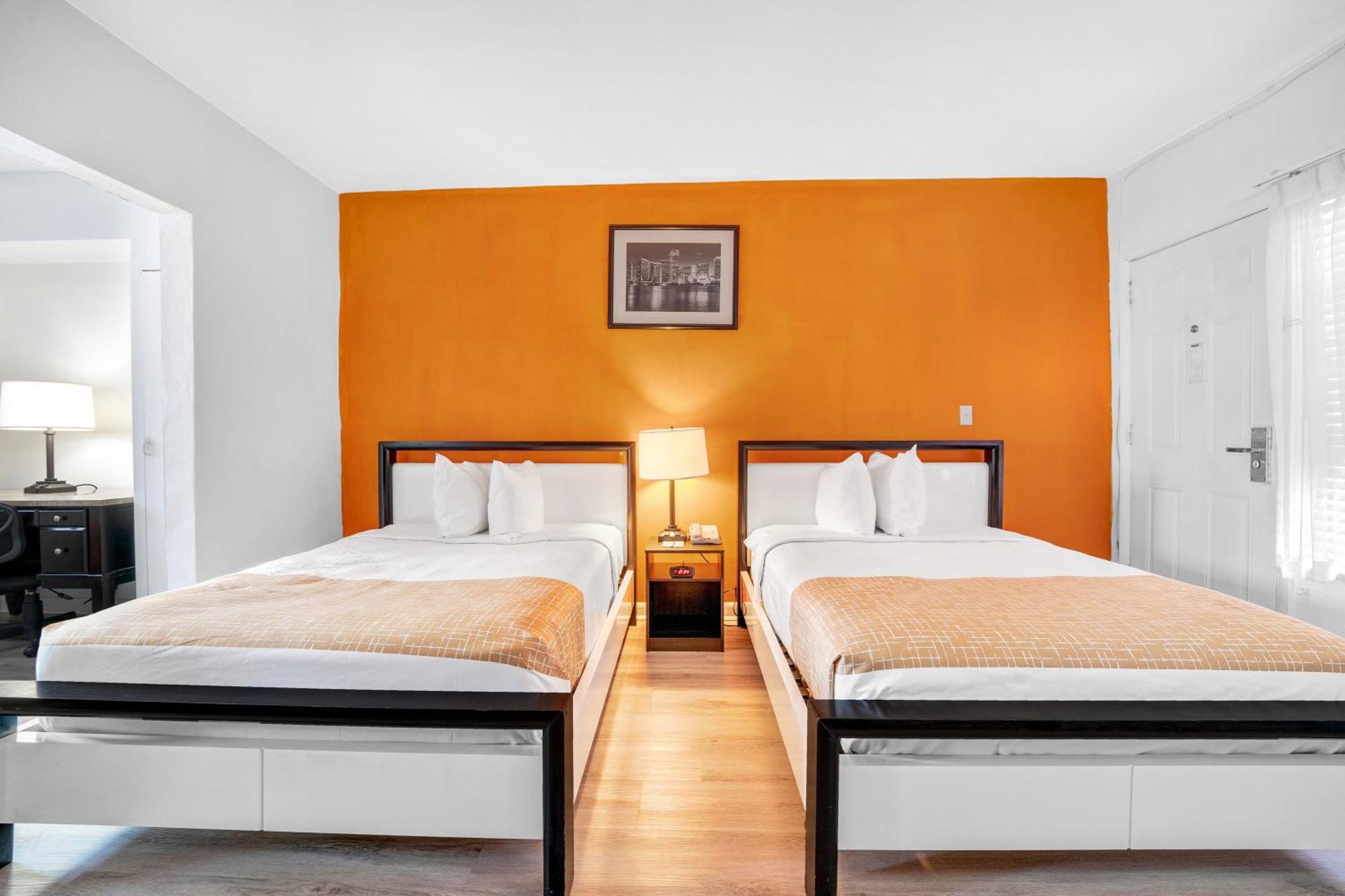 Travelodge By Wyndham Miami Biscayne Bay מראה חיצוני תמונה